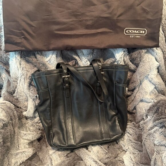 Coach Structured Shoulder Bag - Picture 2 of 3